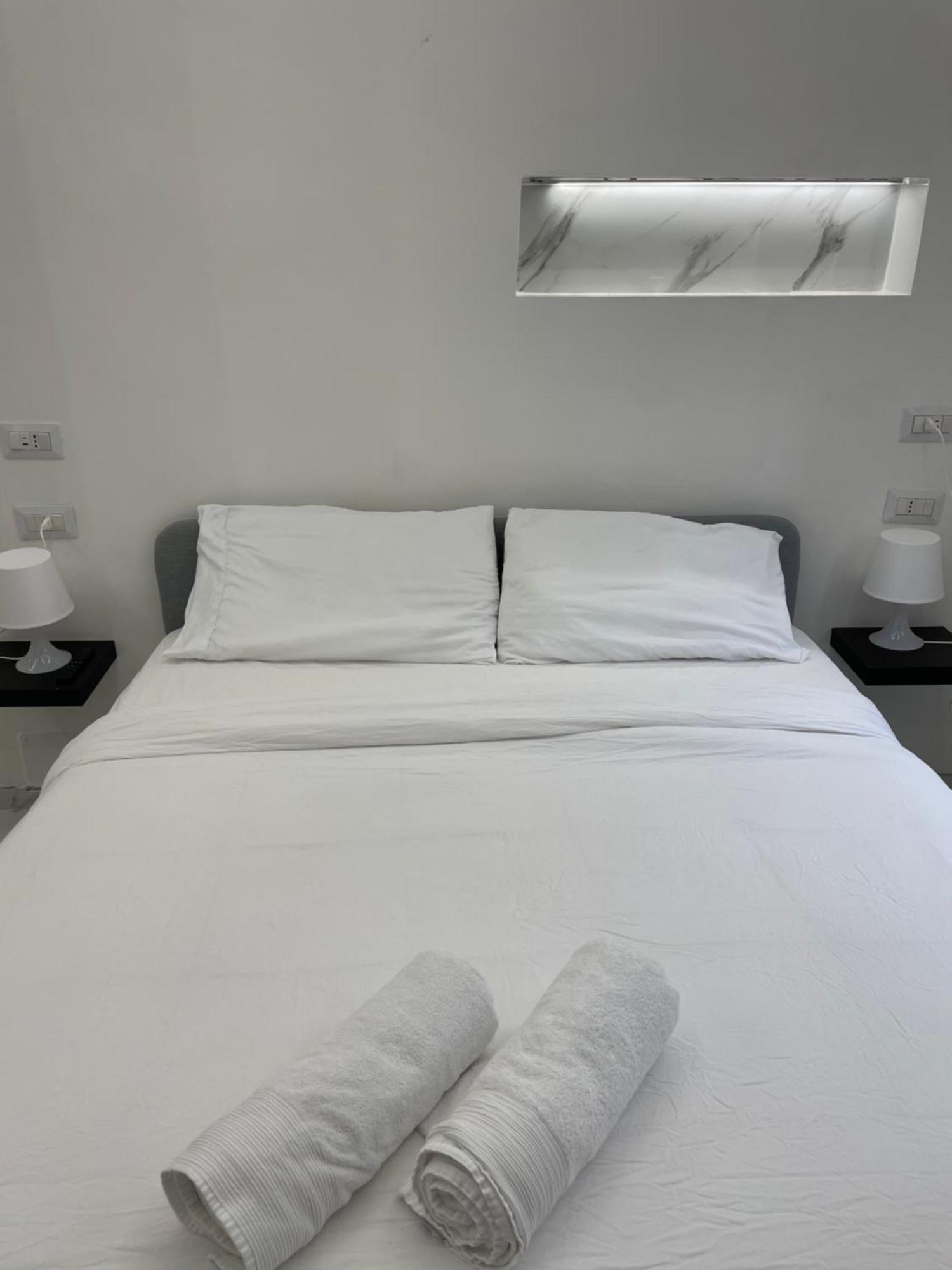 Luxury 6 Al Duomo Di Parma Apartment Ngoại thất bức ảnh