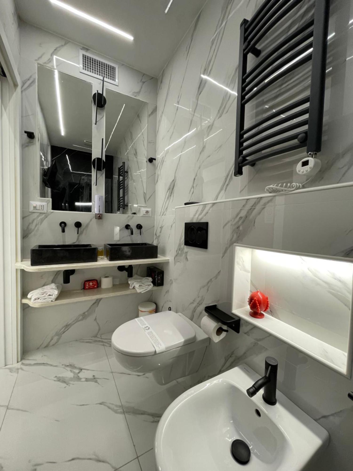 Luxury 6 Al Duomo Di Parma Apartment Ngoại thất bức ảnh